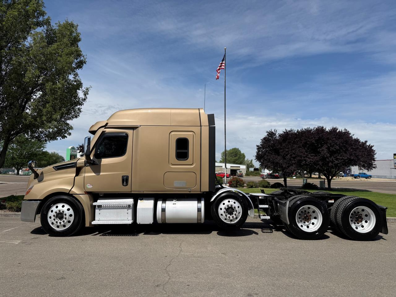 2021 Freightliner Cascadia in Nampa, ID — photo 2