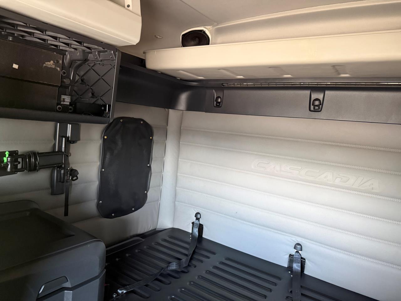 2021 Freightliner Cascadia in Nampa, ID — photo 7