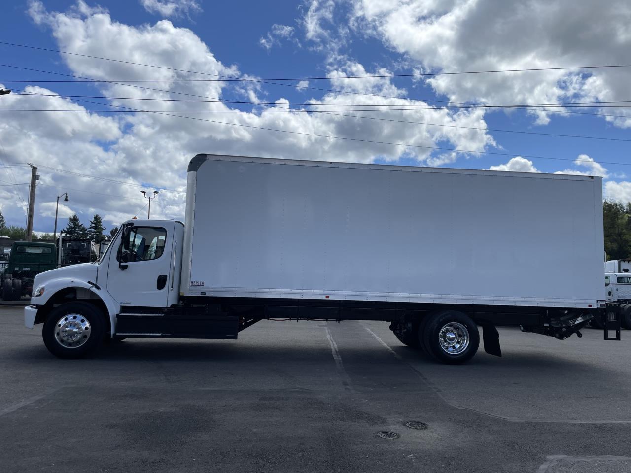 2024 Freightliner eM2 in Pacific, WA — photo 4