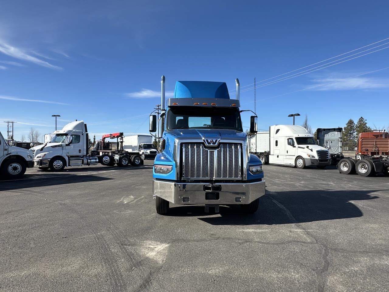 2025 Western Star 49X in Ridgefield, WA — photo 8