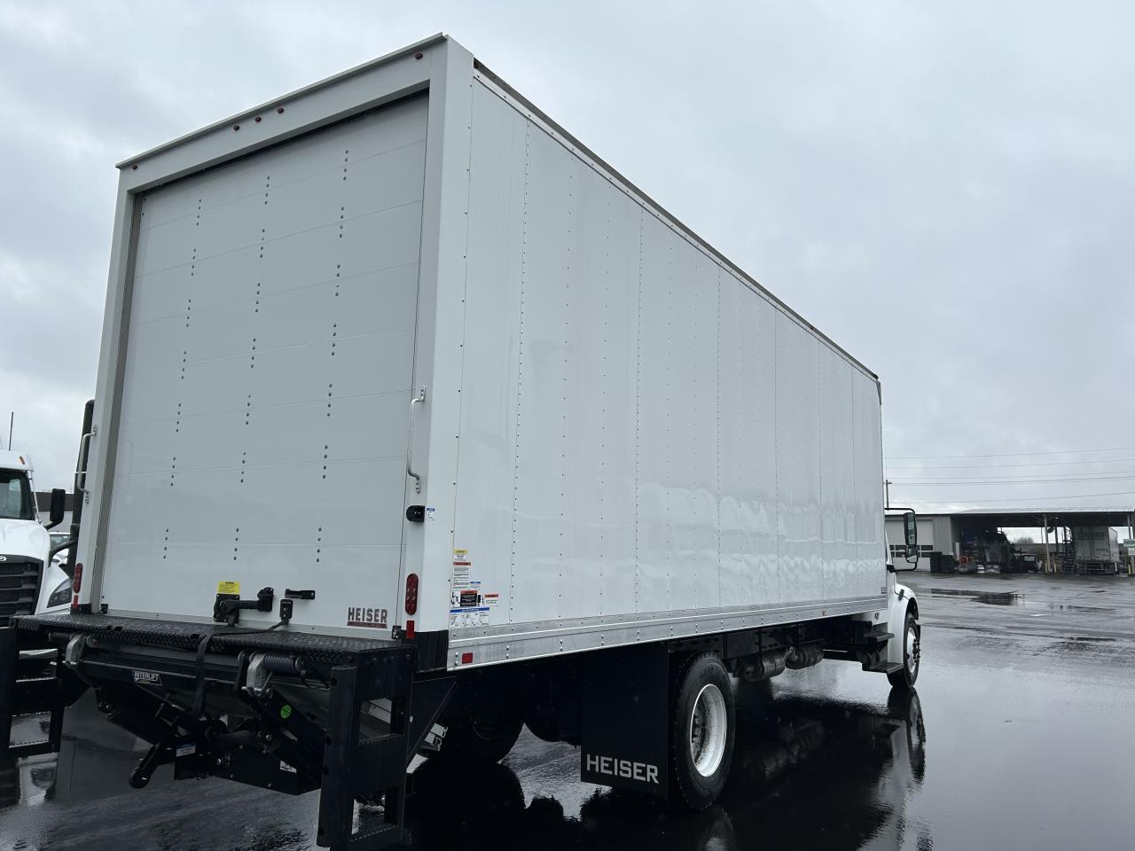 2025 Freightliner M2 106 in Olympia, WA — photo 4
