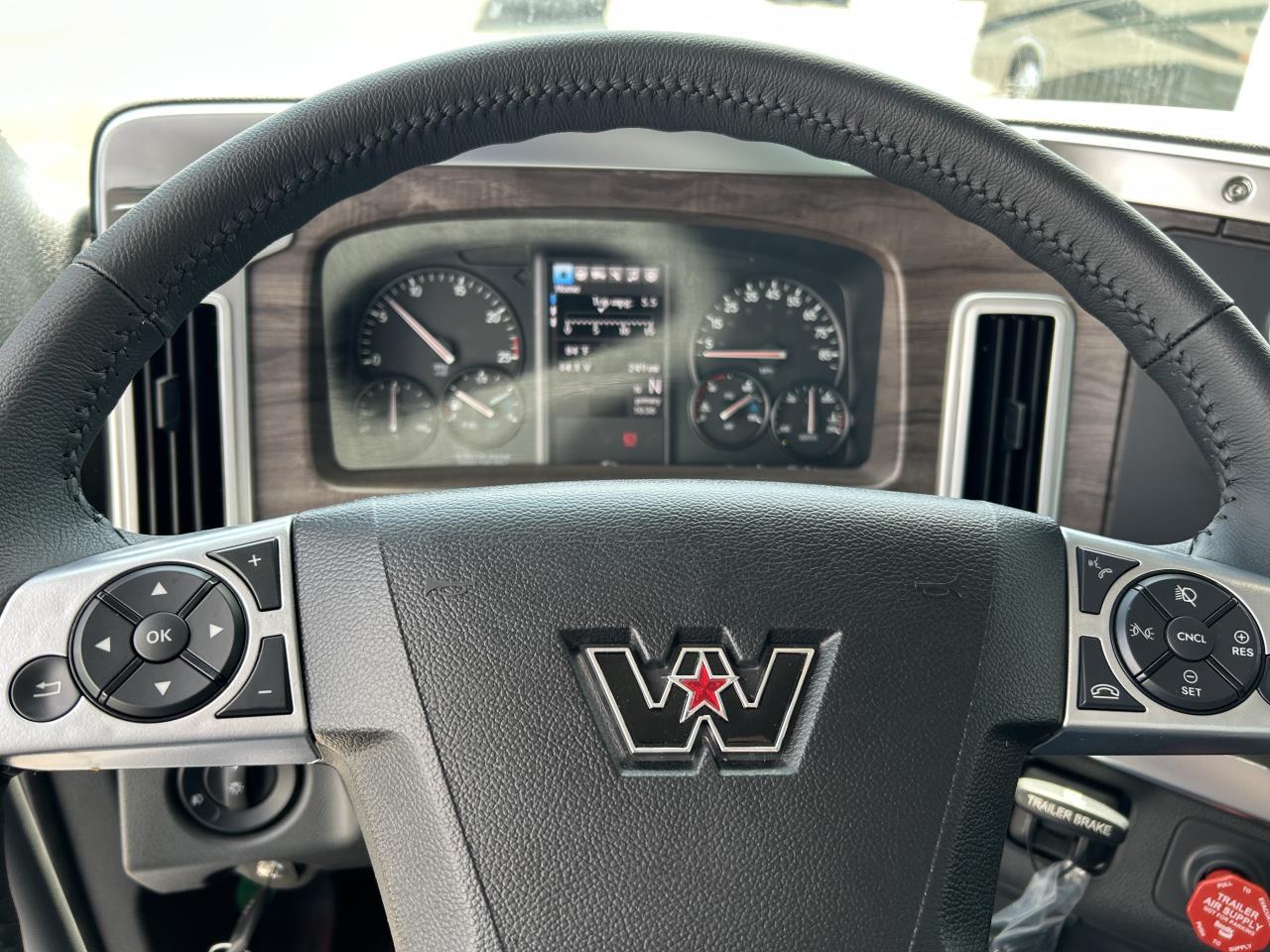 2026 Western Star 47X in Mount Vernon, WA — photo 10