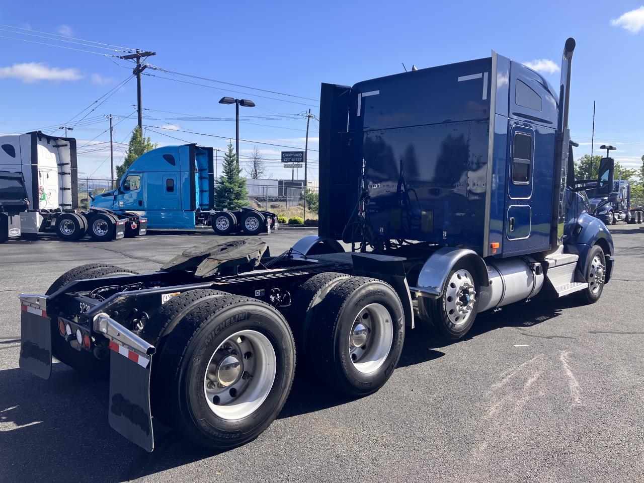 2021 Kenworth T680 in Spokane, WA — photo 2