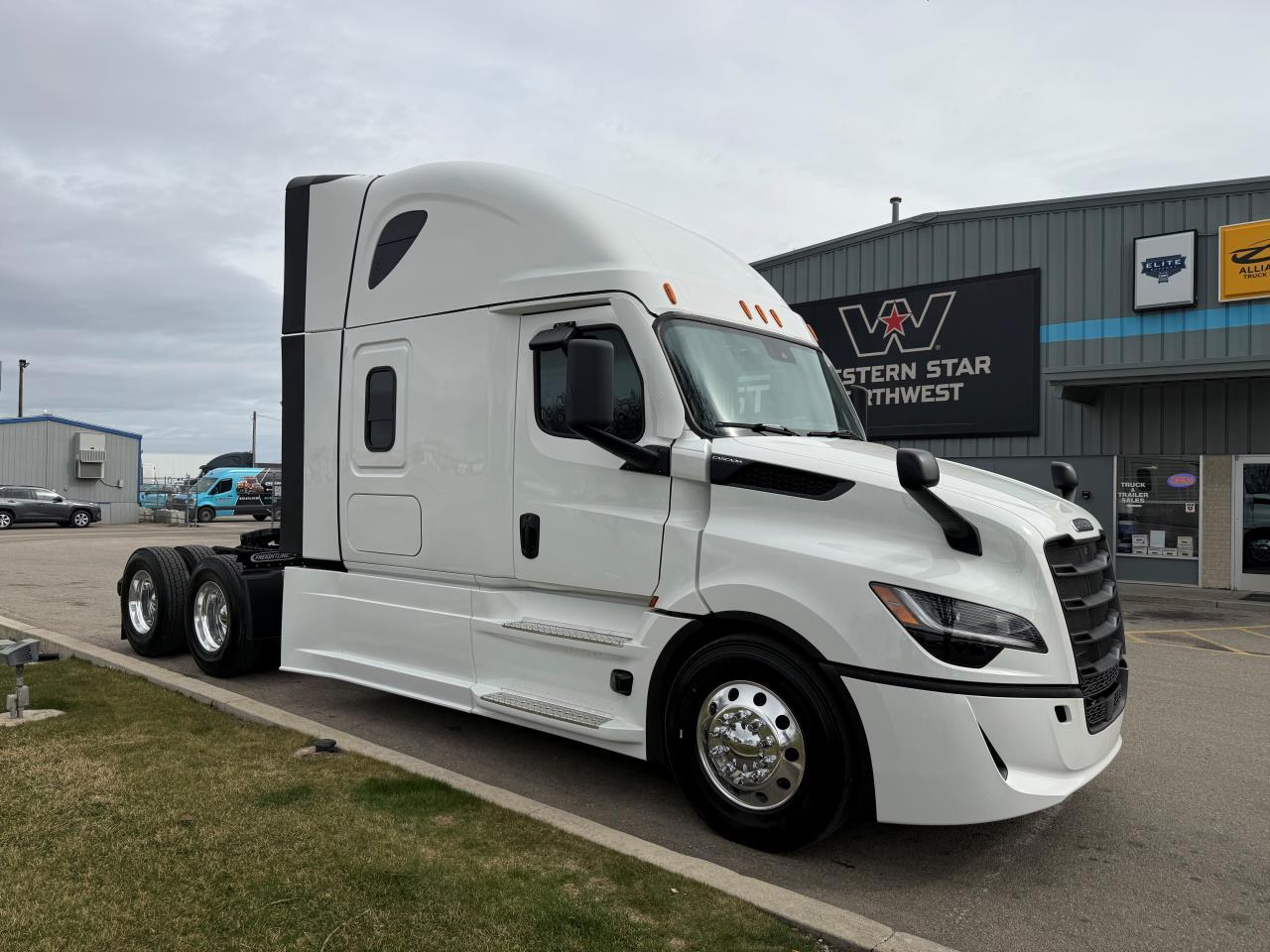 2027 Freightliner in Nampa, ID — photo 6