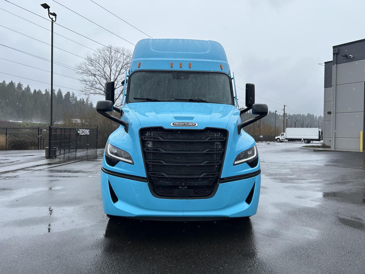 2027 Freightliner in Pacific, WA — photo 6