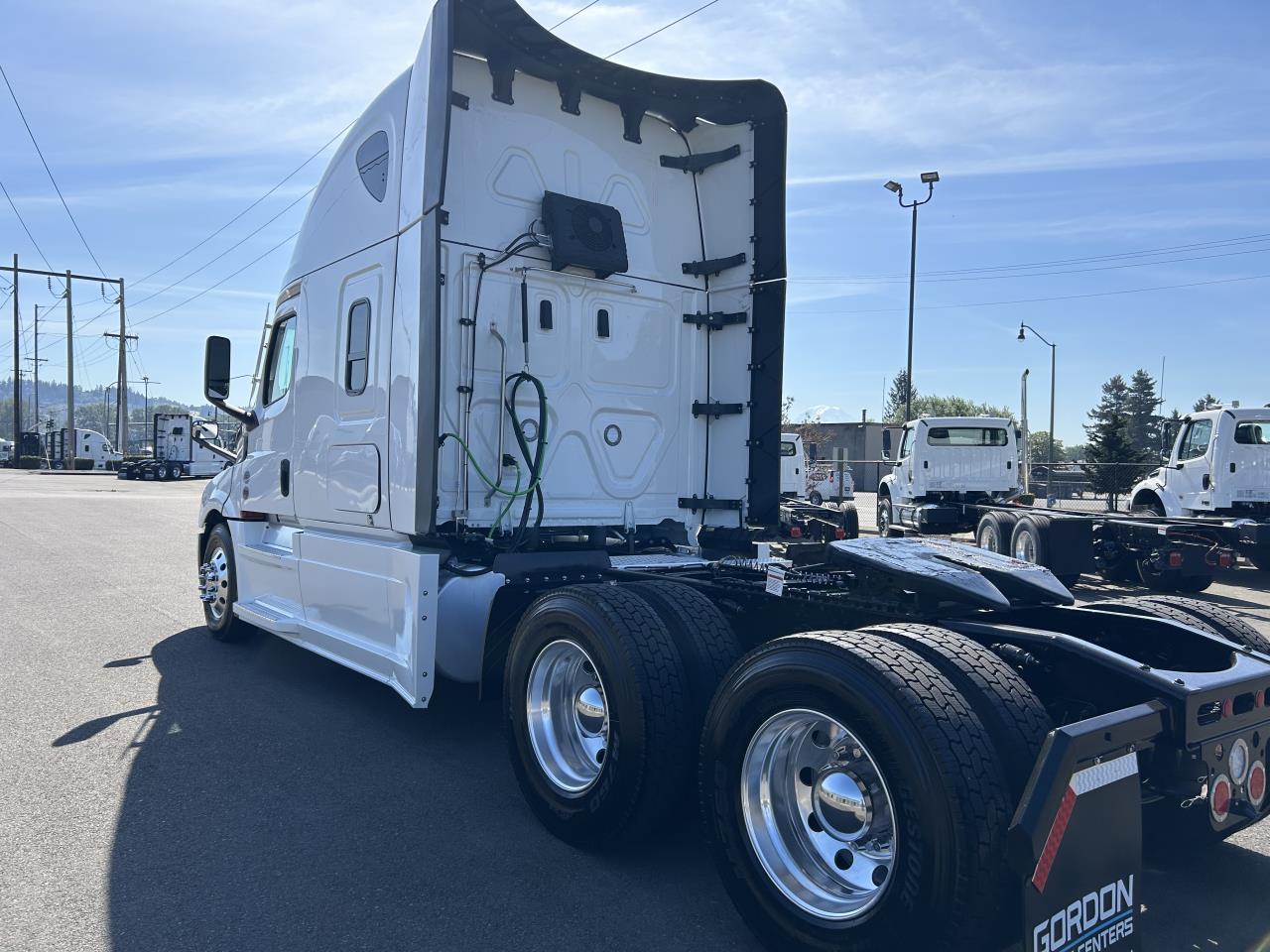 2027 Freightliner Cascadia in Spokane, WA — photo 4
