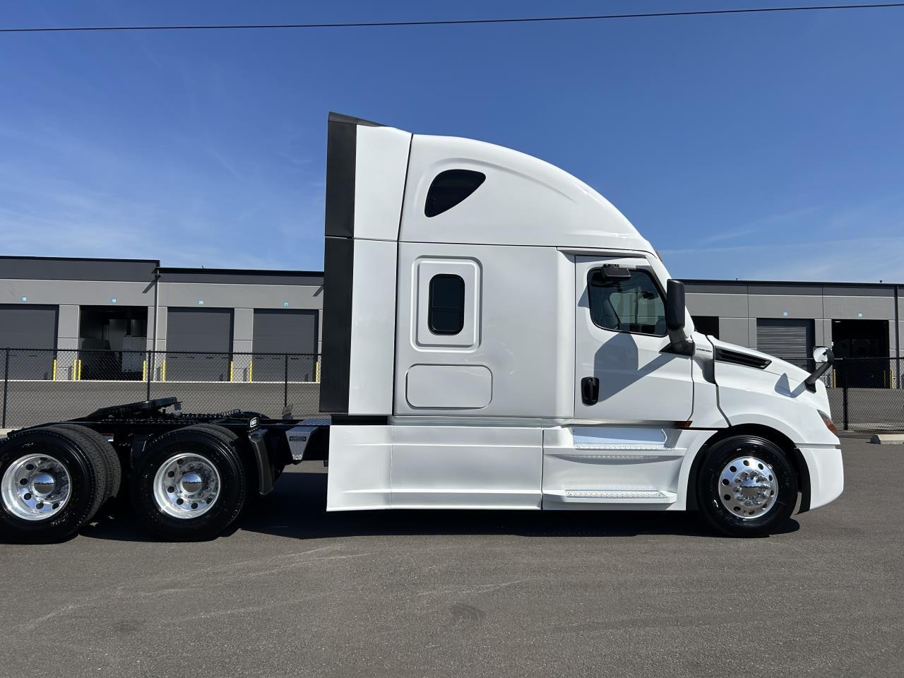 2027 Freightliner Cascadia in Spokane, WA — photo 6