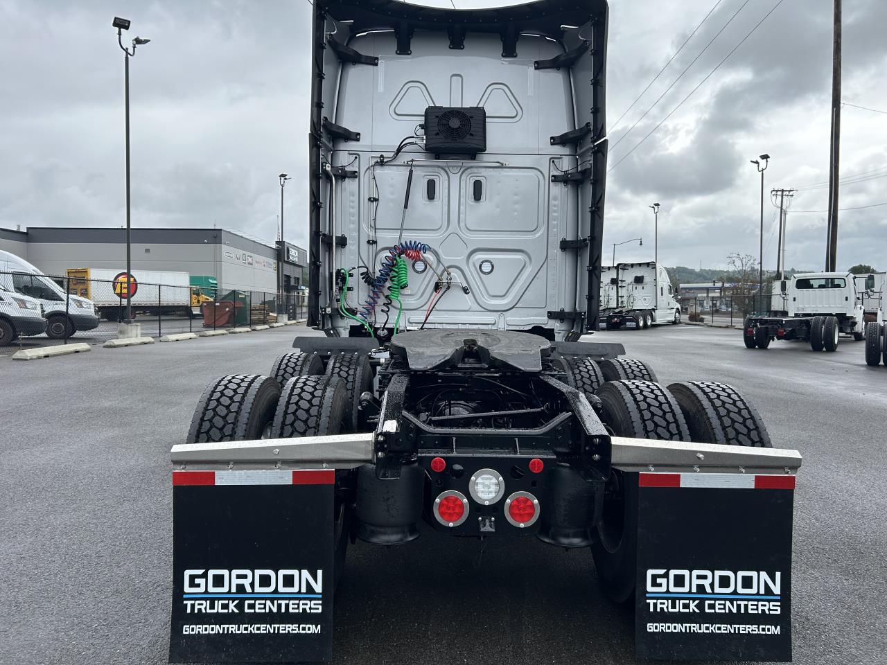 2027 Freightliner Cascadia in Pacific, WA — photo 5