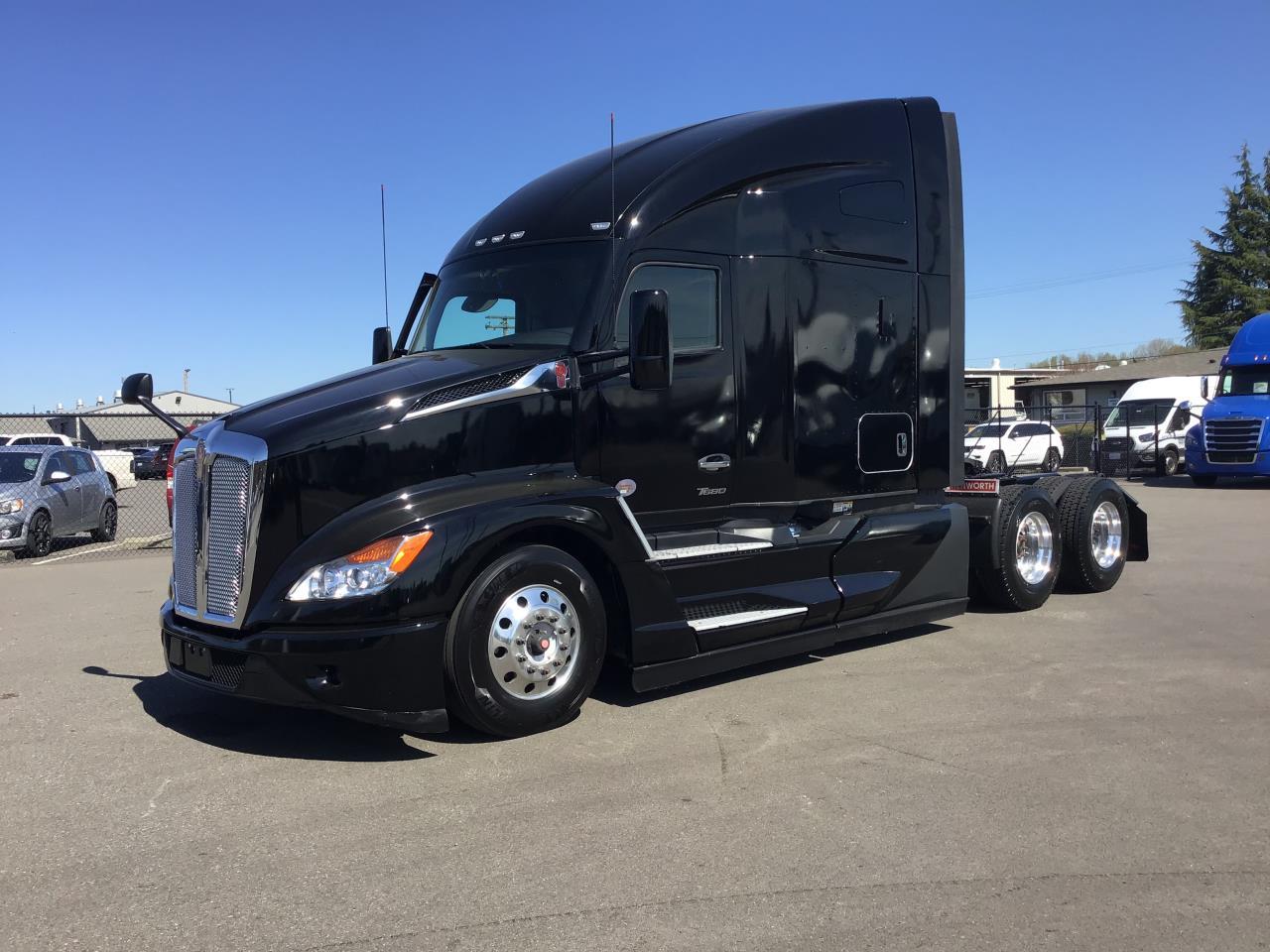 2023 Kenworth T680