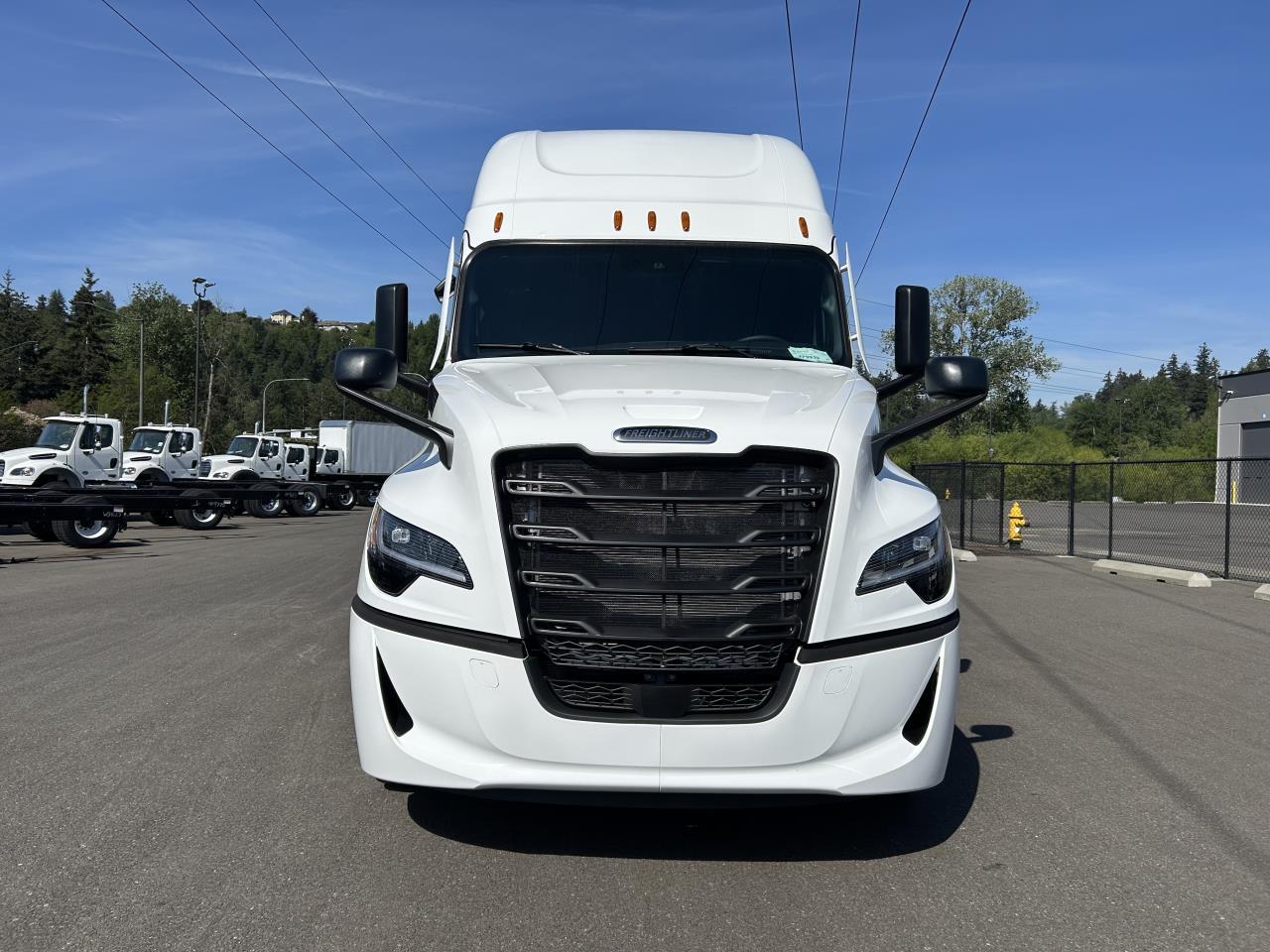 2027 Freightliner in Pacific, WA — photo 2