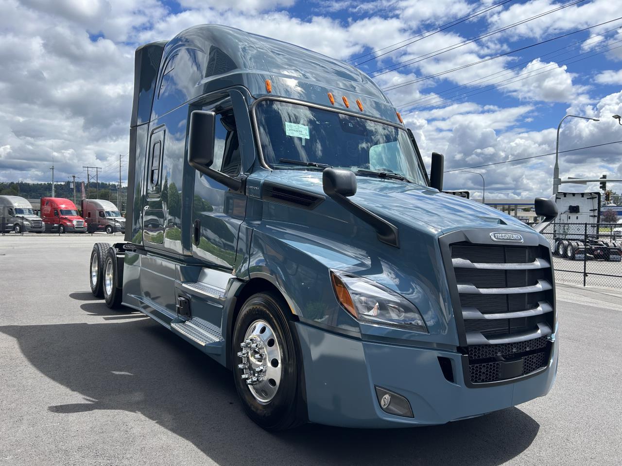 2027 Freightliner Cascadia in Medford, OR — photo 6