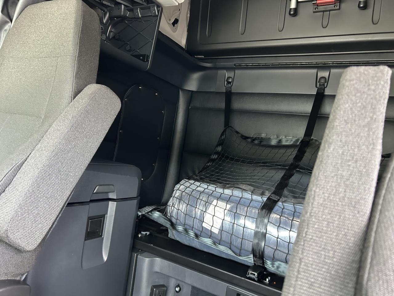 2027 Freightliner Cascadia in Pacific, WA — photo 9