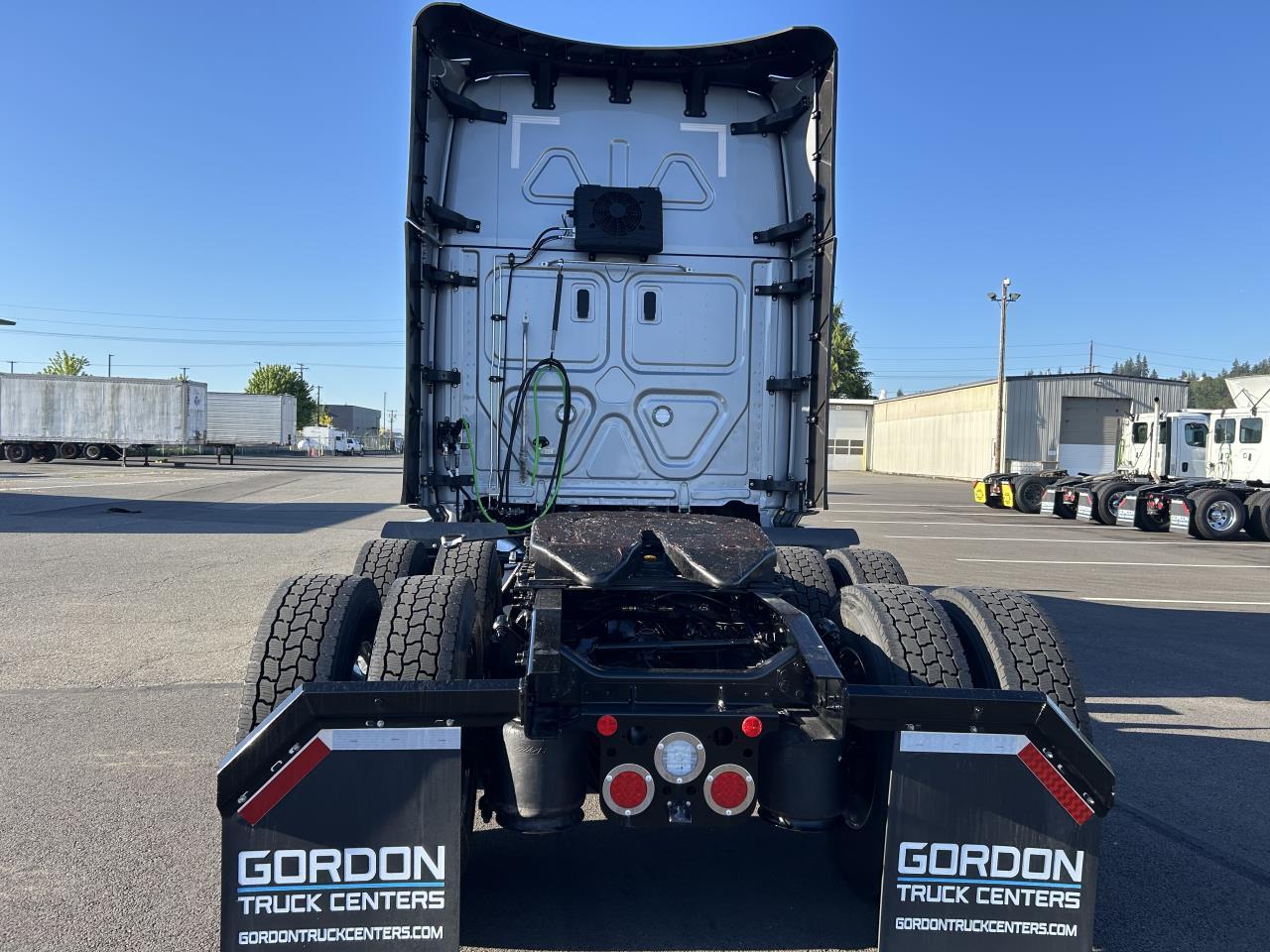2027 Freightliner Cascadia in Spokane, WA — photo 3