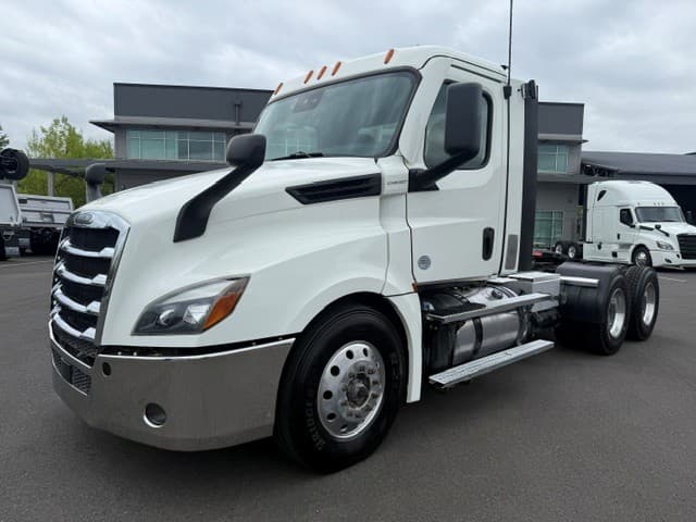 2022 Freightliner Cascadia