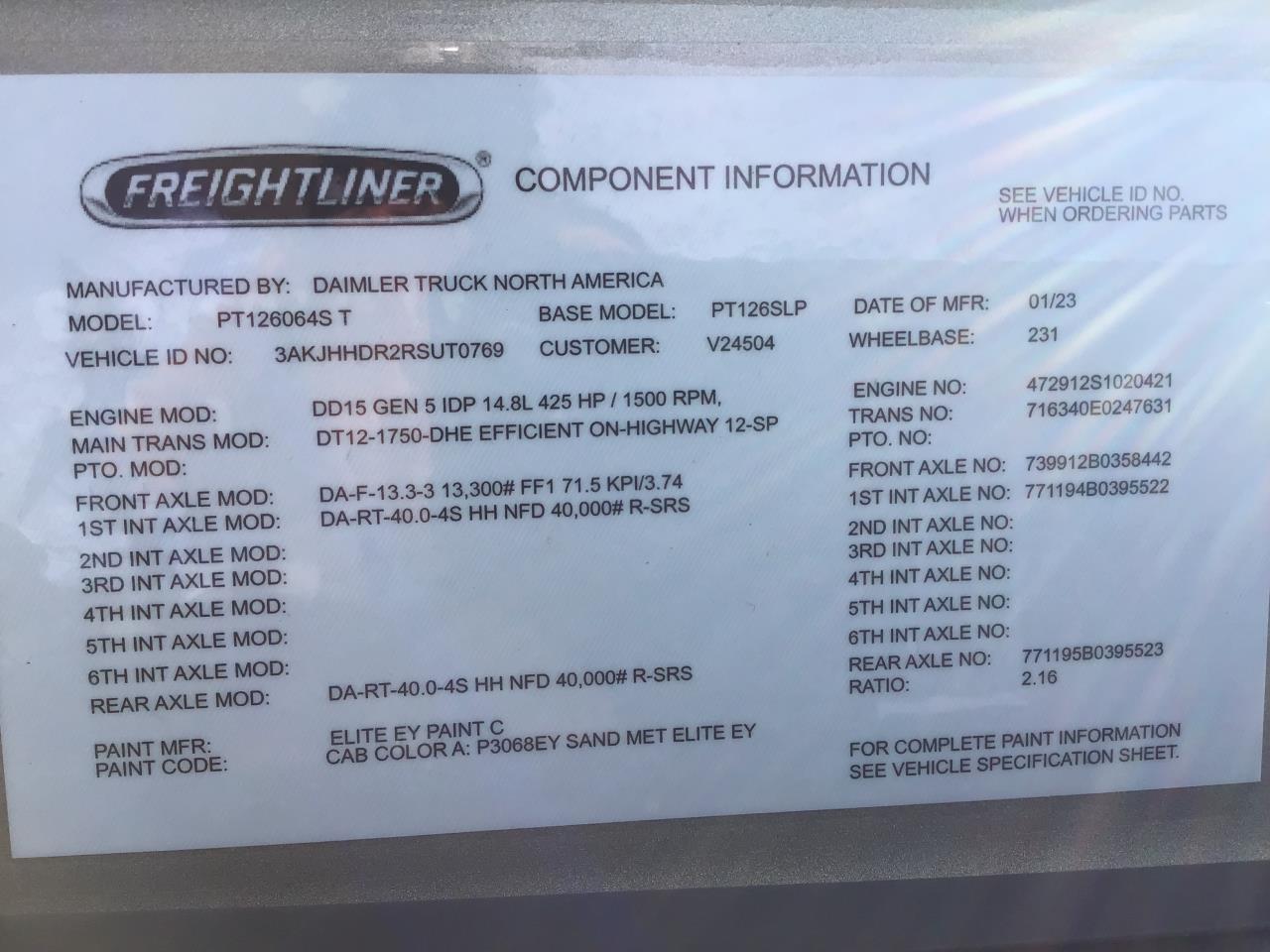 2024 Freightliner Cascadia in Pacific, WA — photo 5