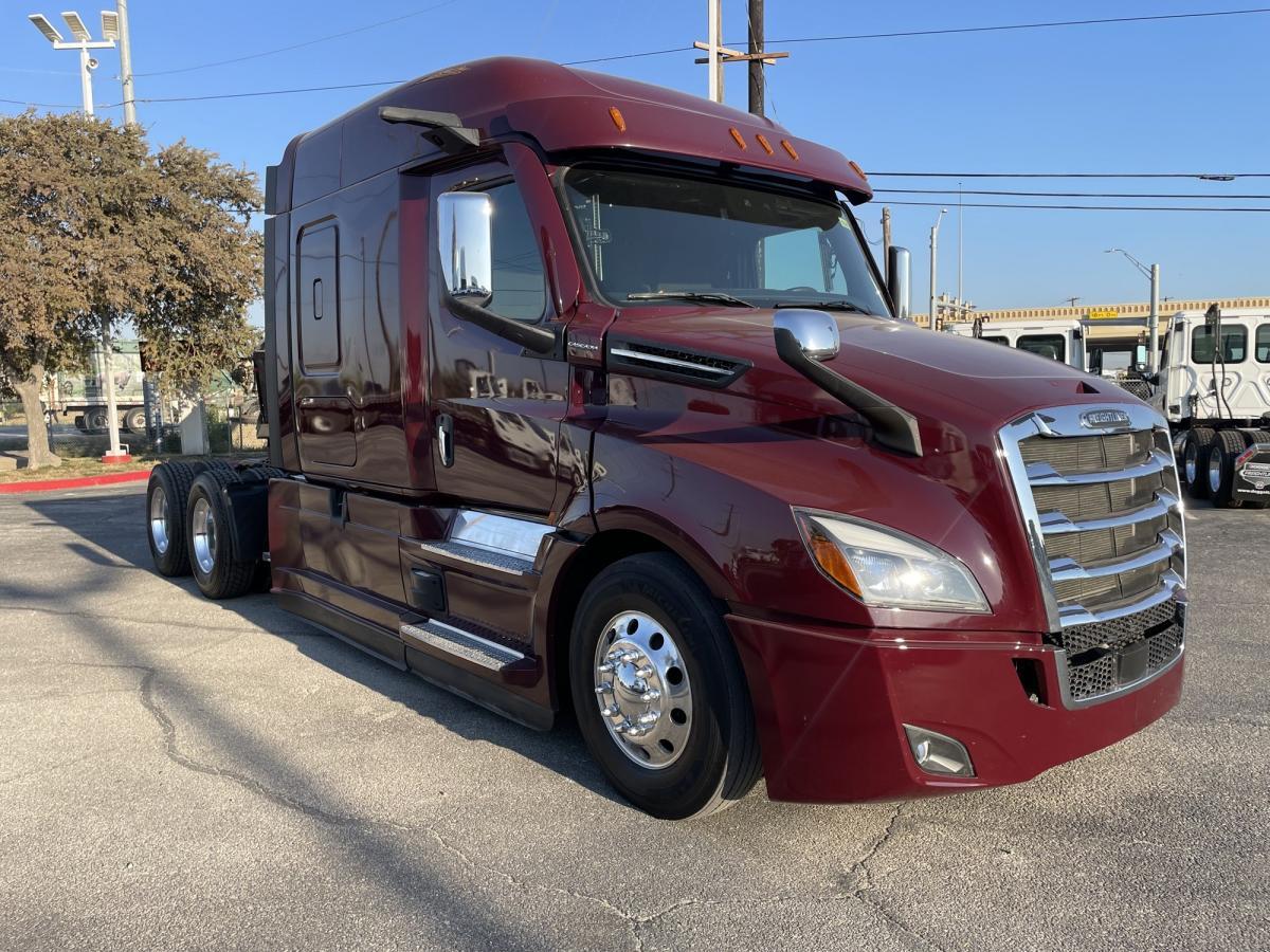 2022 Freightliner Cascadia