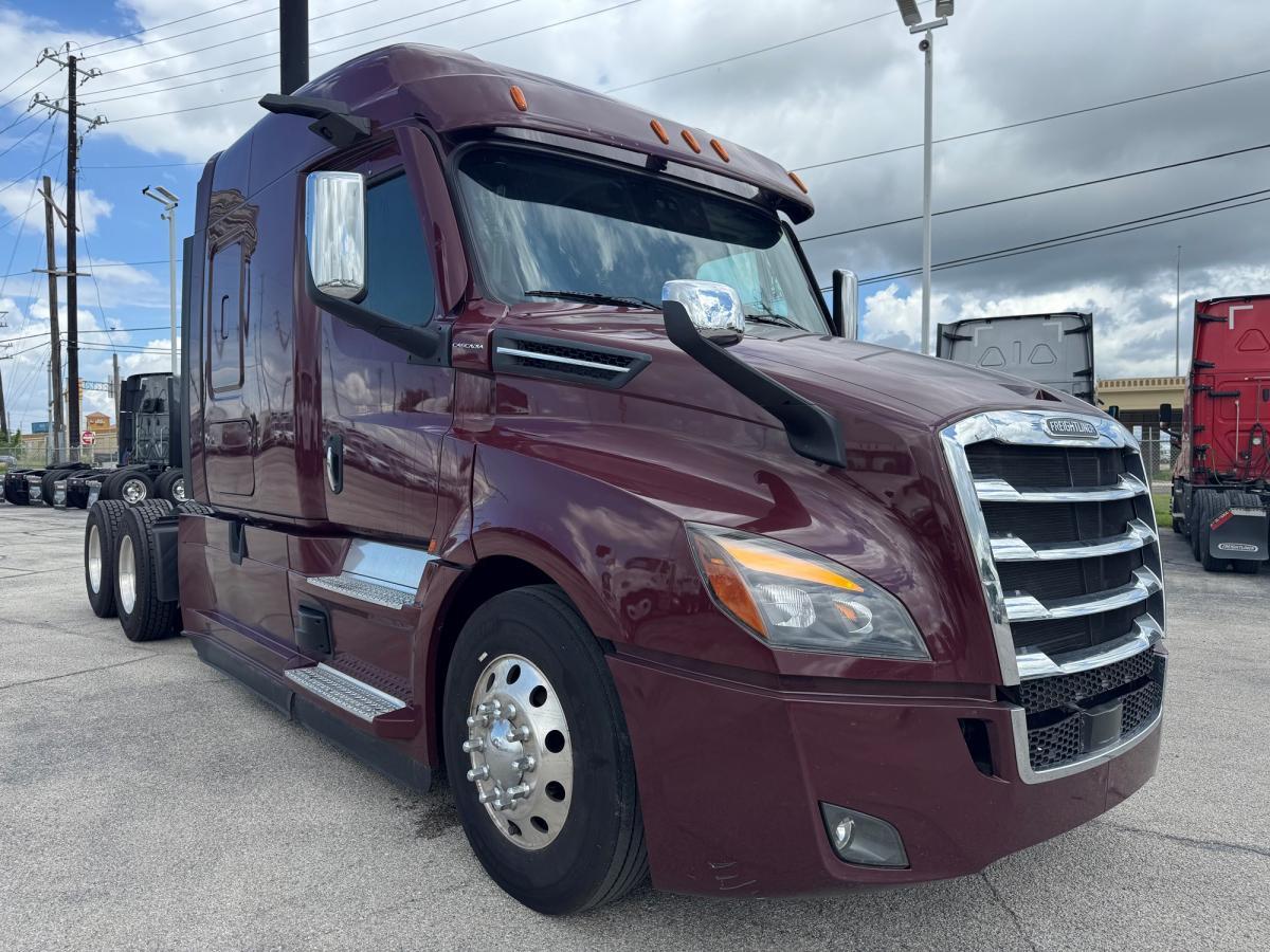 2022 Freightliner Cascadia
