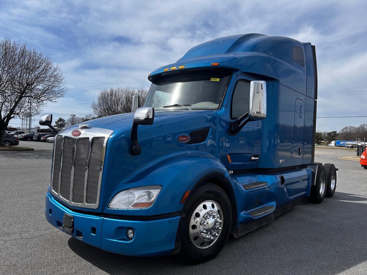 2023 Peterbilt 579