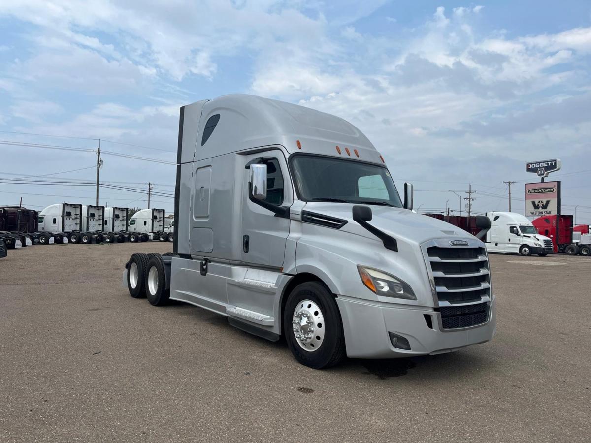 2020 Freightliner Cascadia
