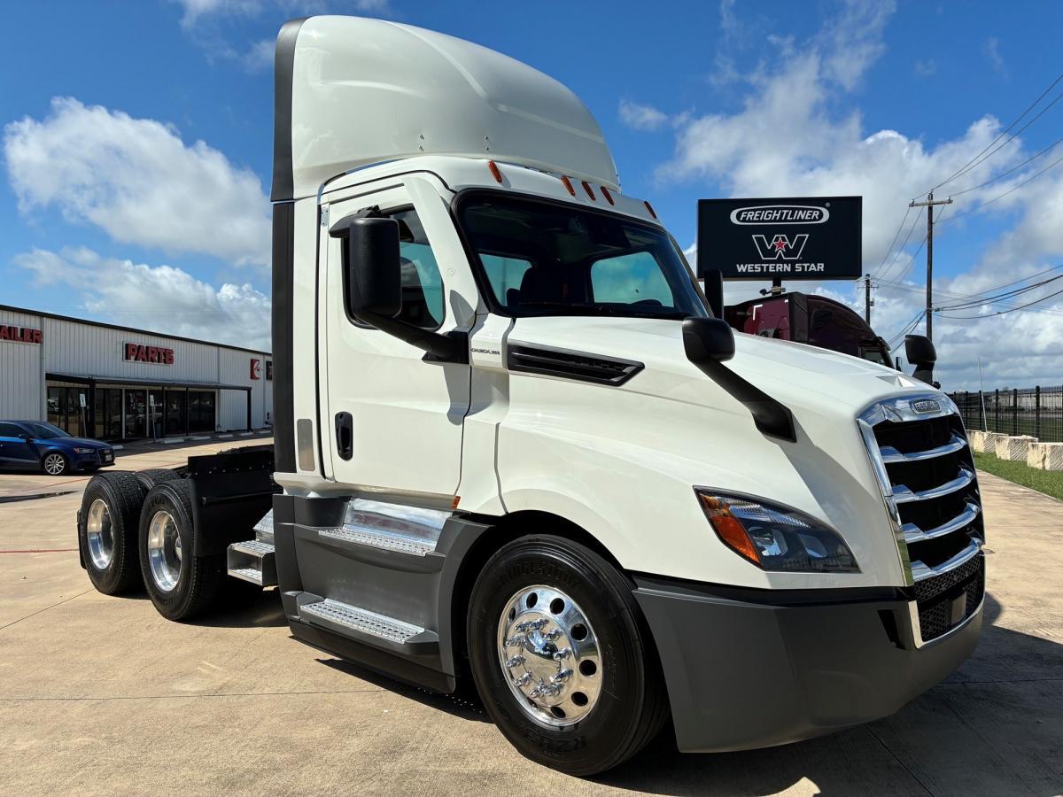 2020 Freightliner Cascadia