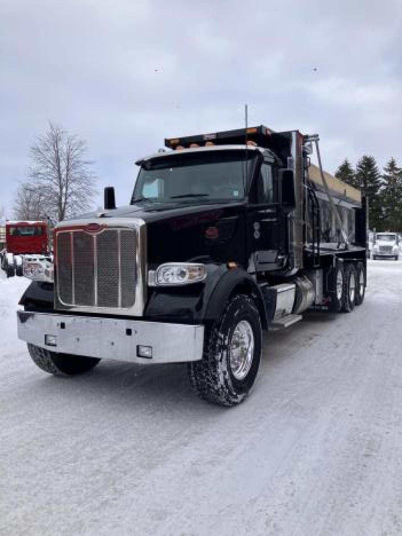 2025 567 Dump Truck