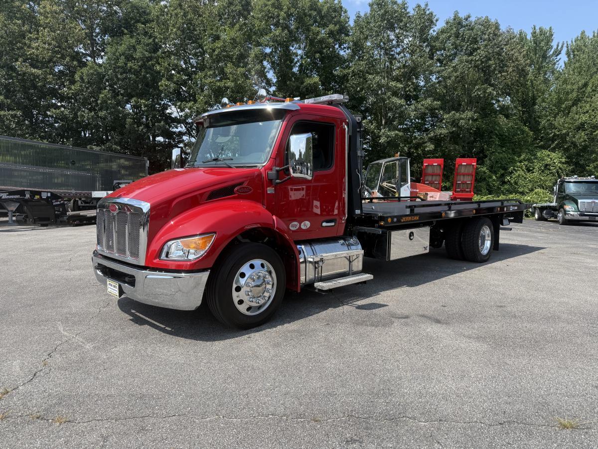 2025 536 Rollback Truck