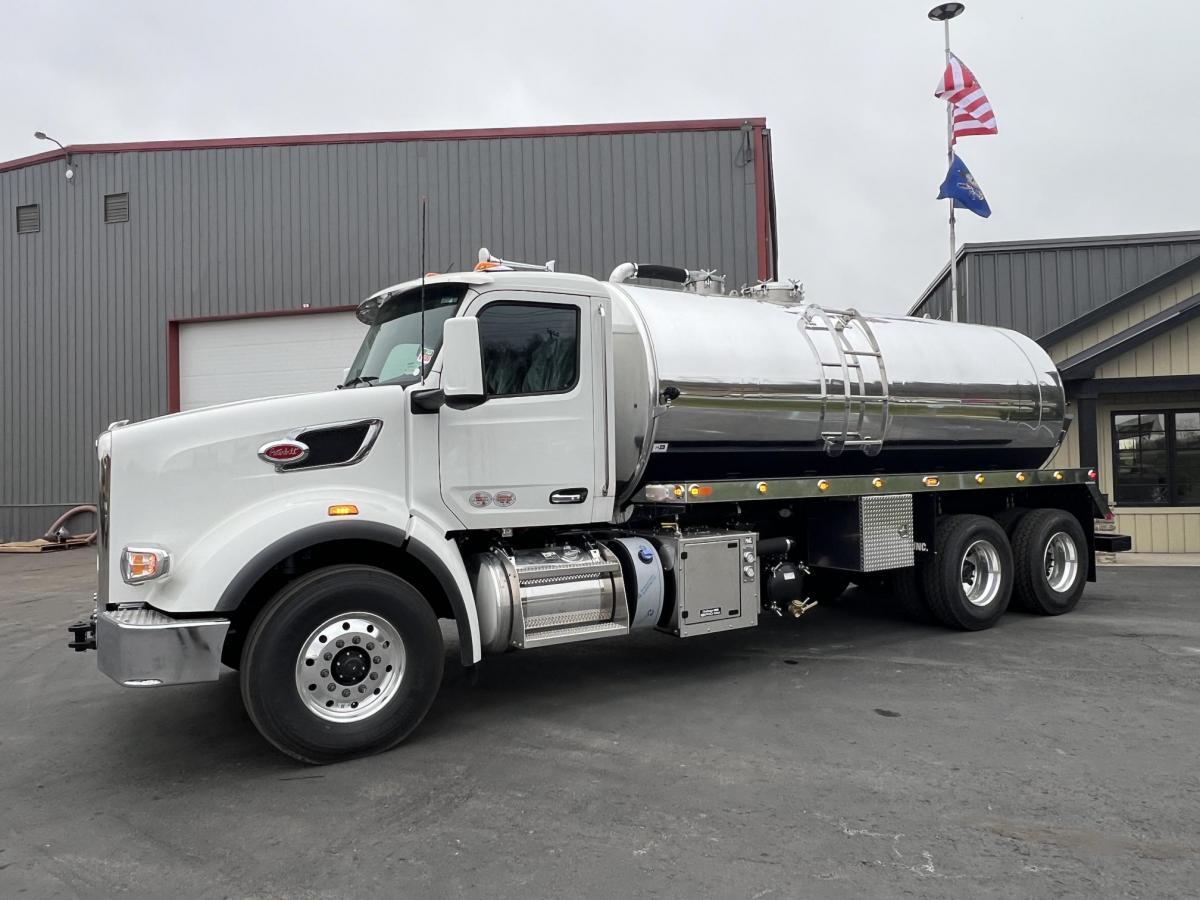 2026 567 Septic Tank Truck