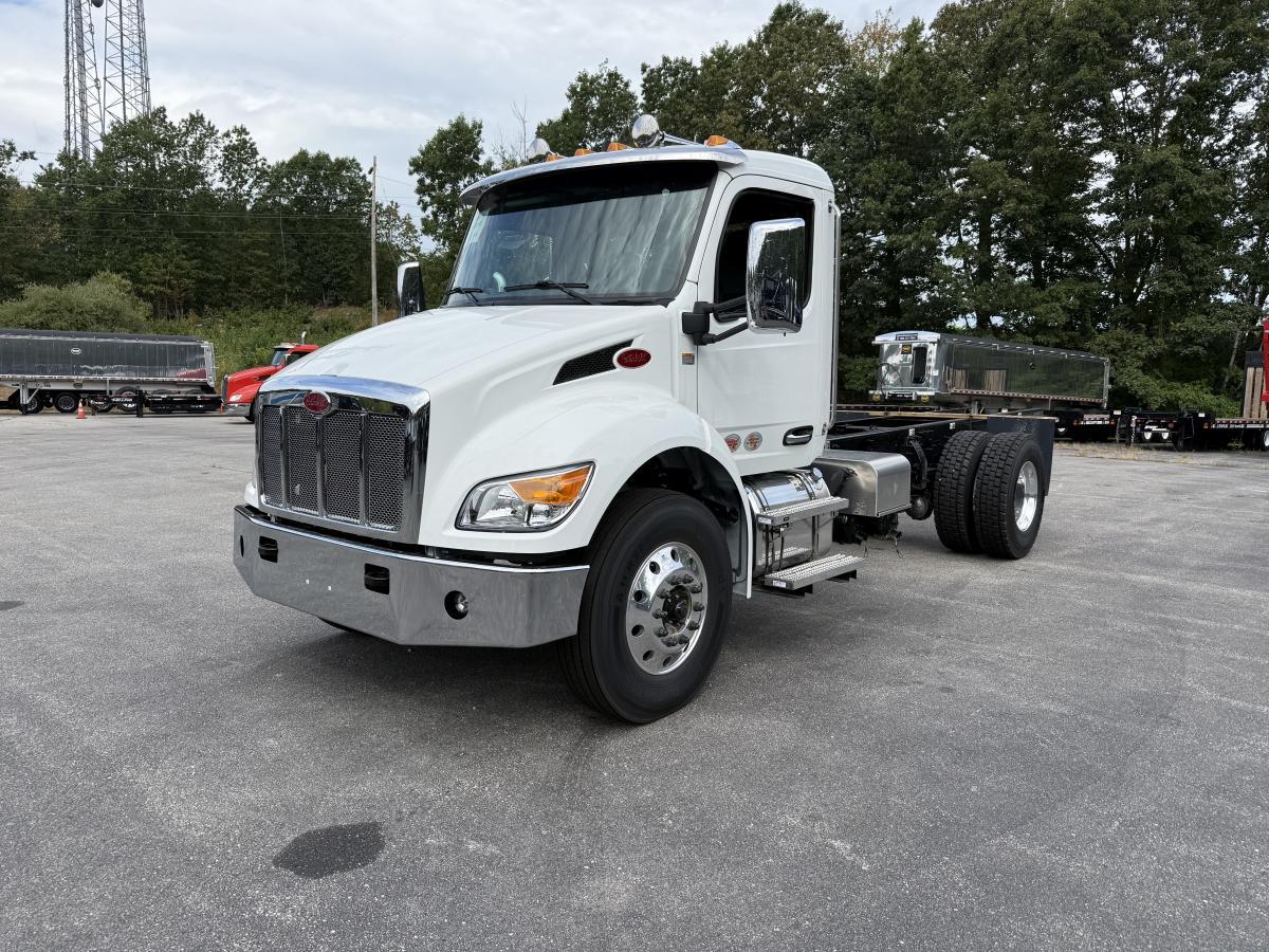 2026 537 Cab Chassis Truck