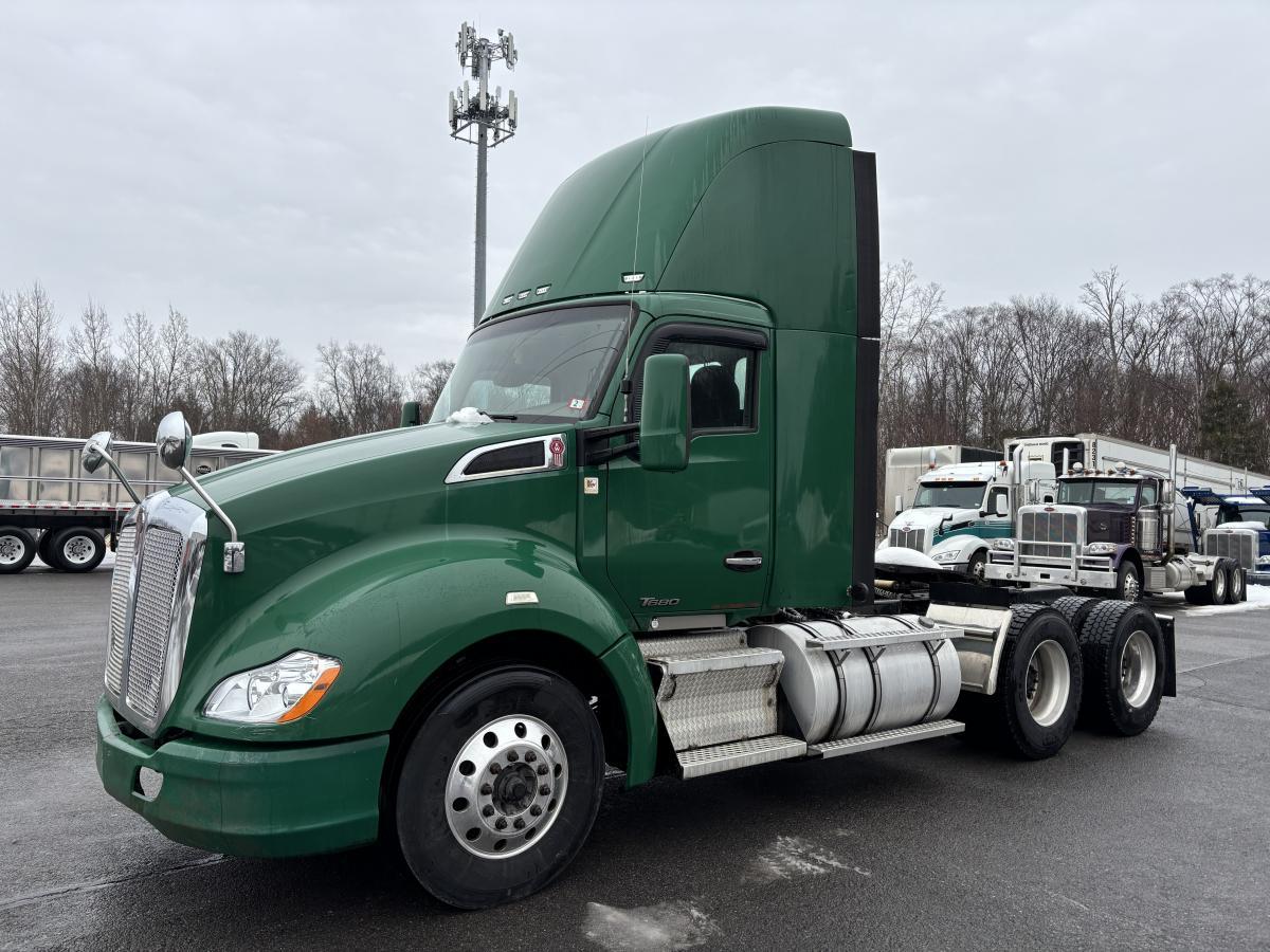 2015 T680 Daycab