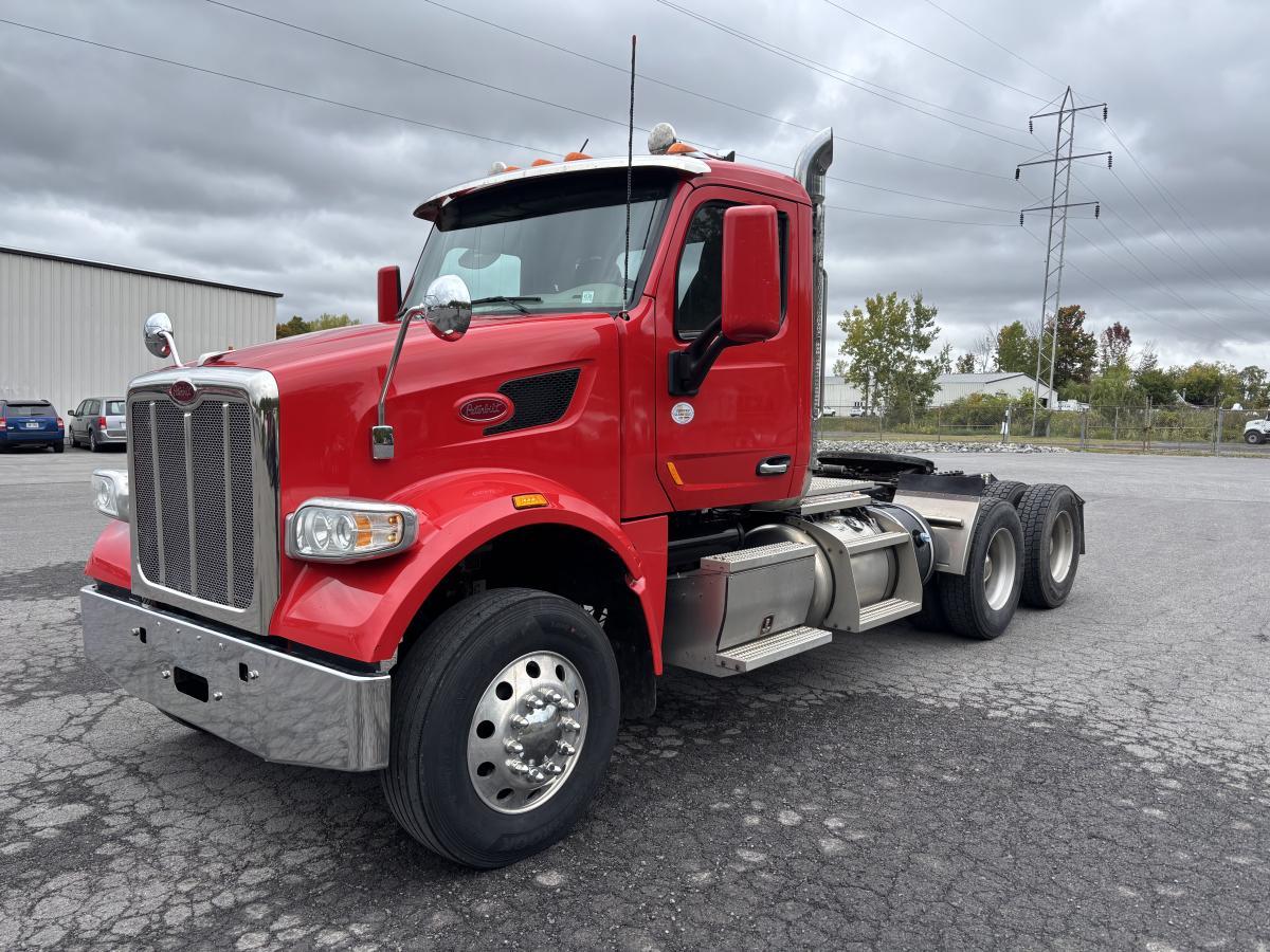 2020 567 Daycab