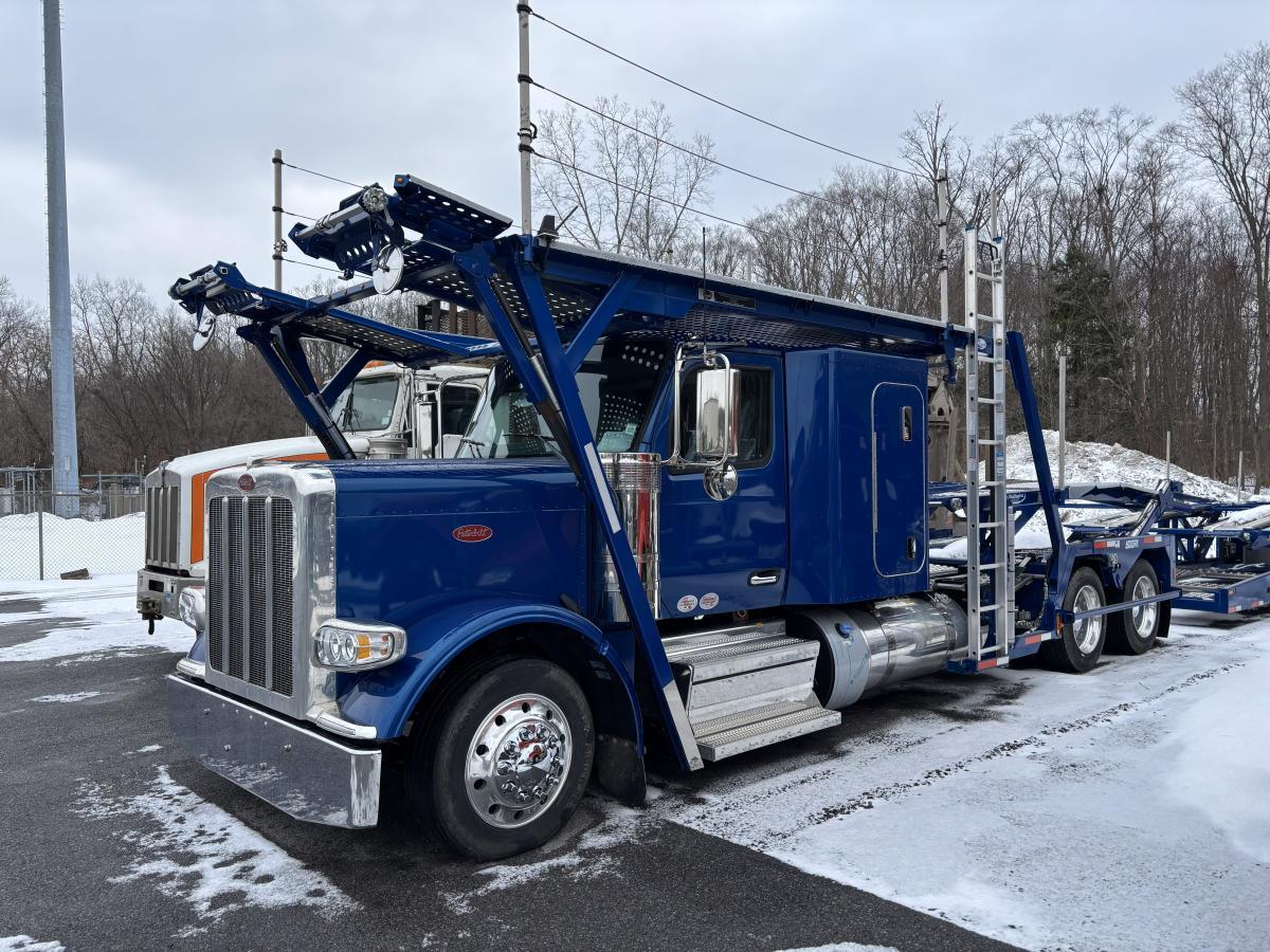 2025 589 Sleeper