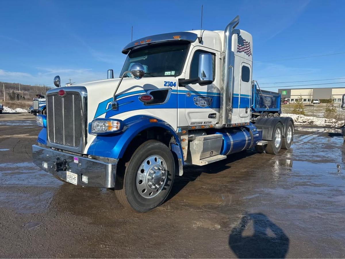 2025 567 Sleeper