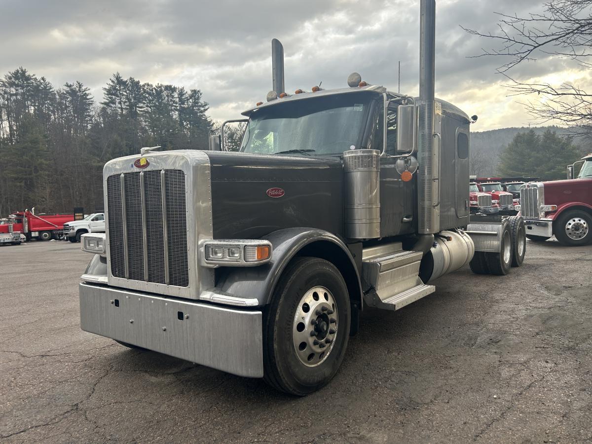 2027 in South Royalton, VT — photo 2