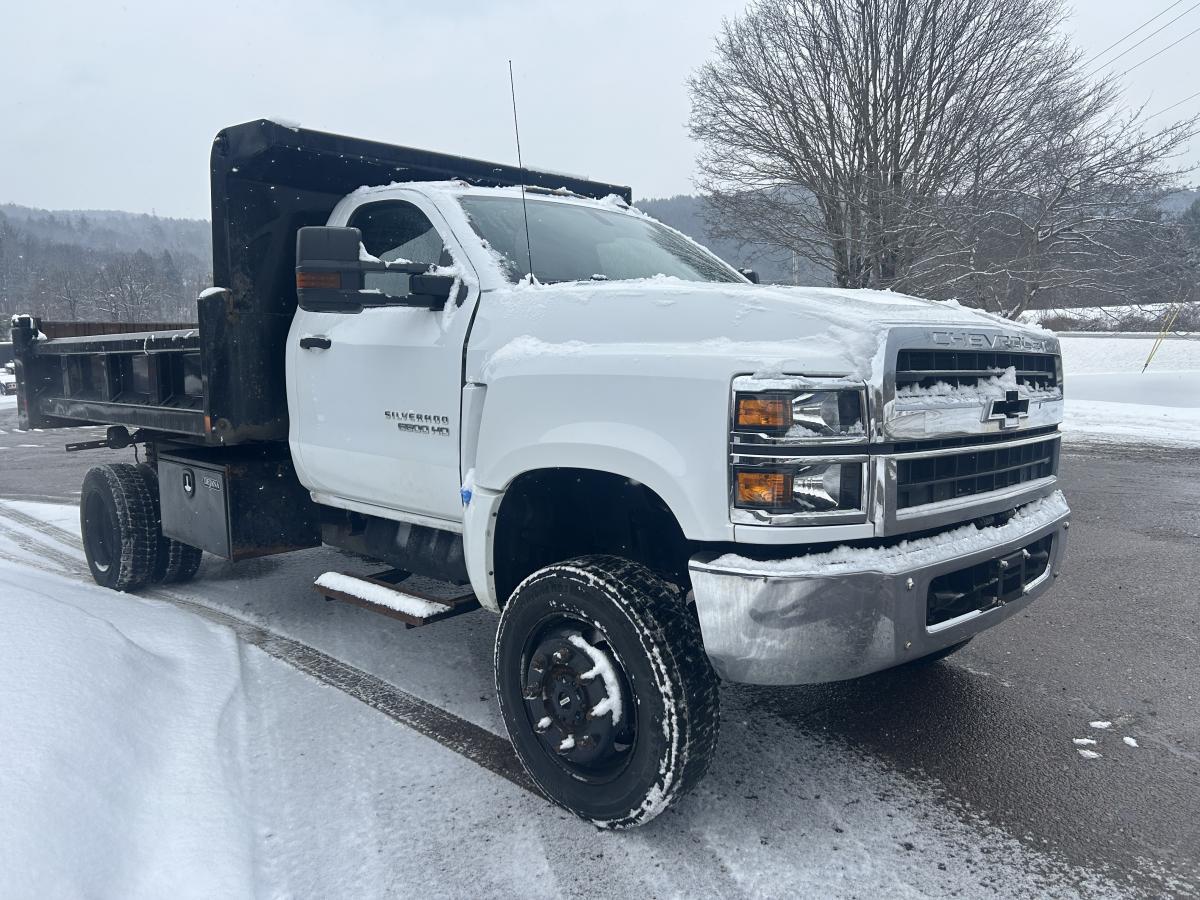 2020 5500 Flatbed-Dump Truck