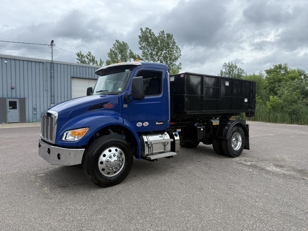 2025 536 Cab Chassis Truck