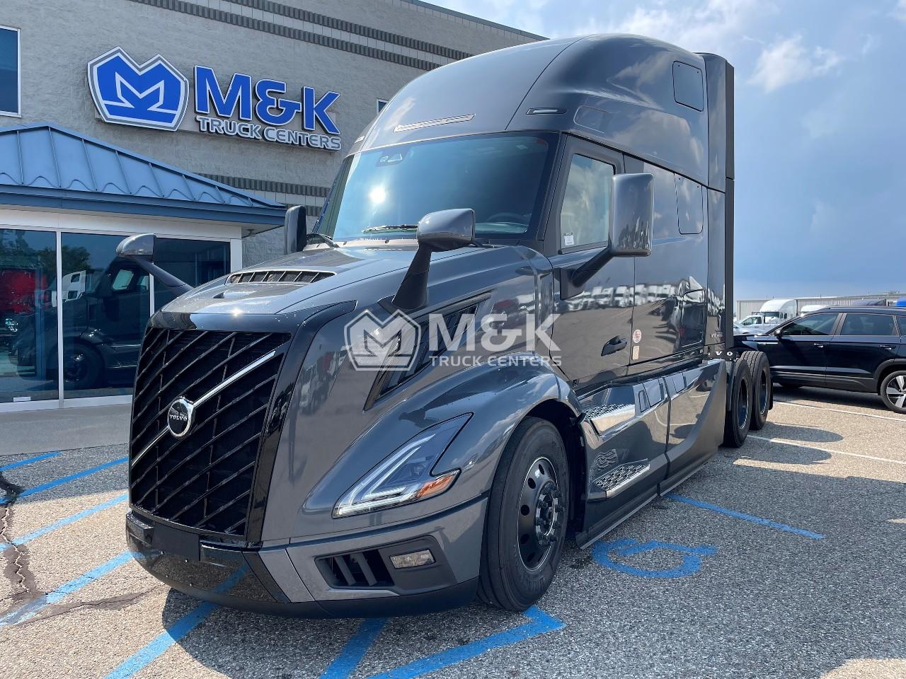 2026 Volvo VNL 860