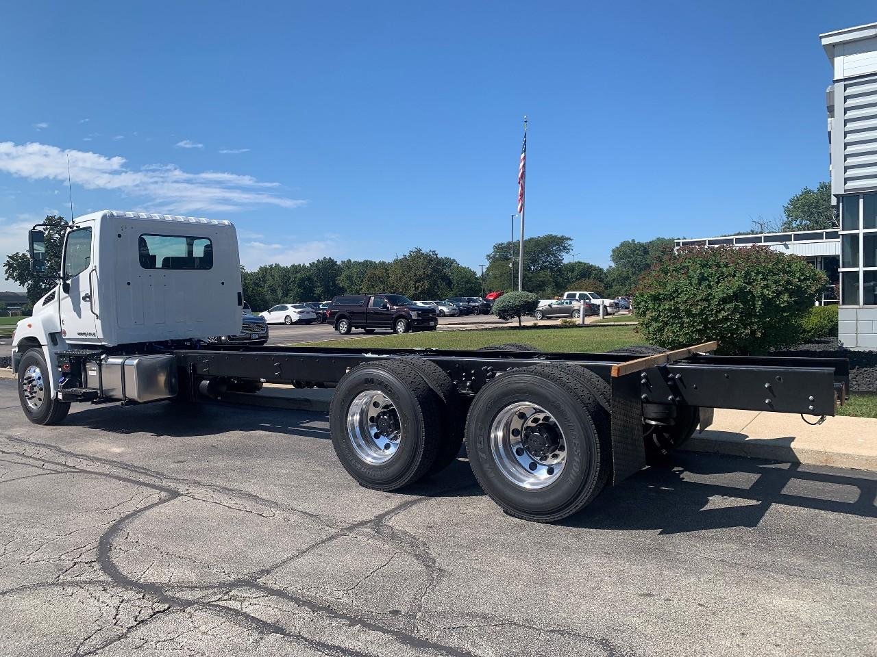 2026 Hino in SUMMIT, IL — photo 2
