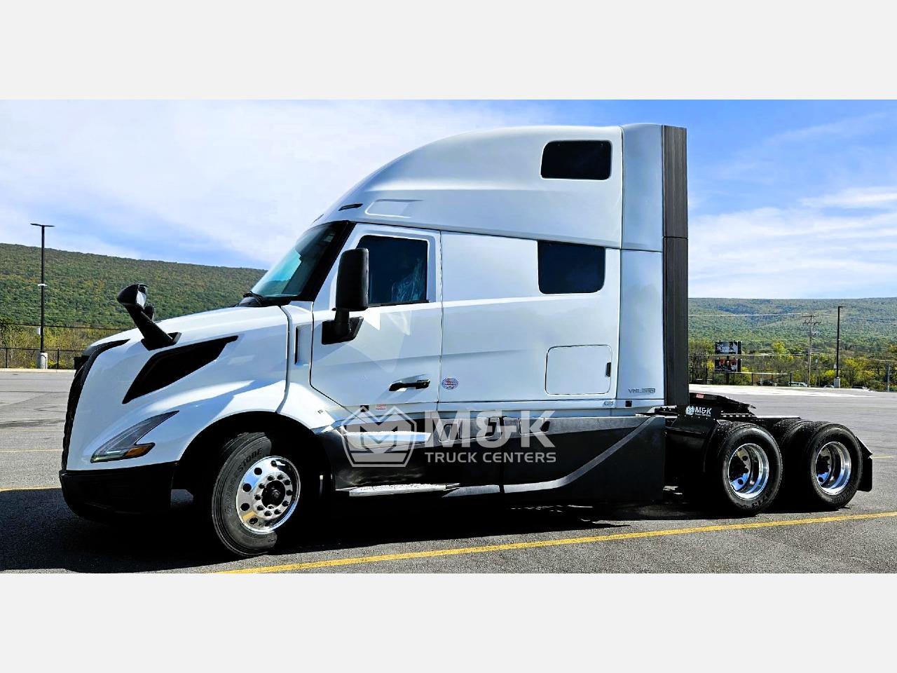 2026 Volvo VNL 860