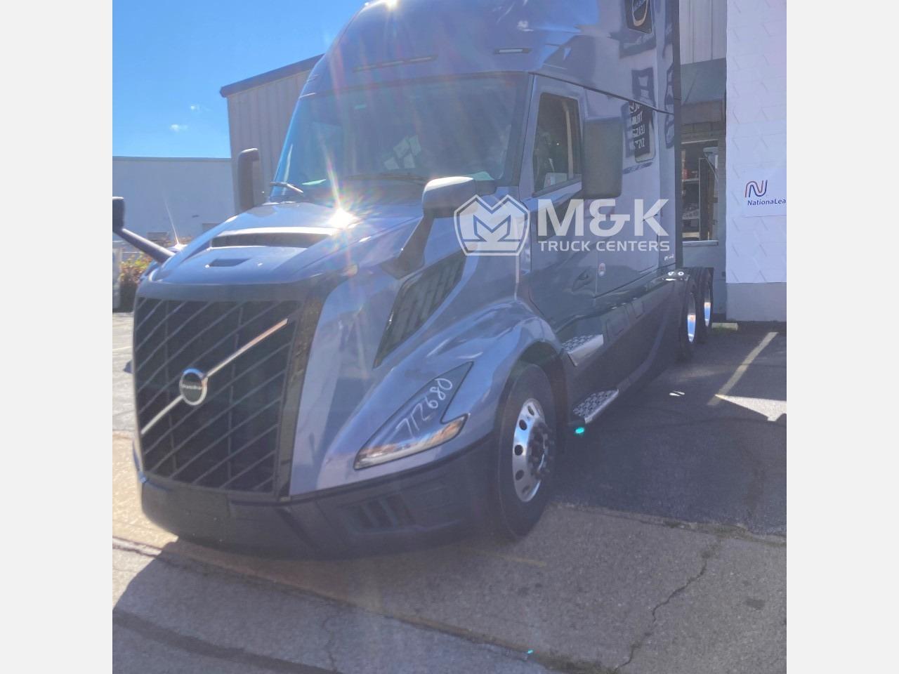 2026 Volvo VNL 860