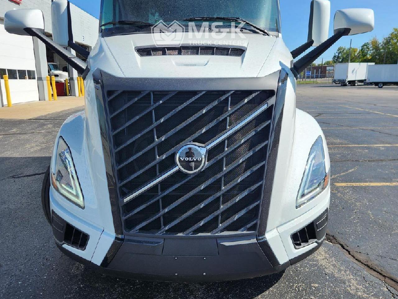 2026 Volvo VNL 860