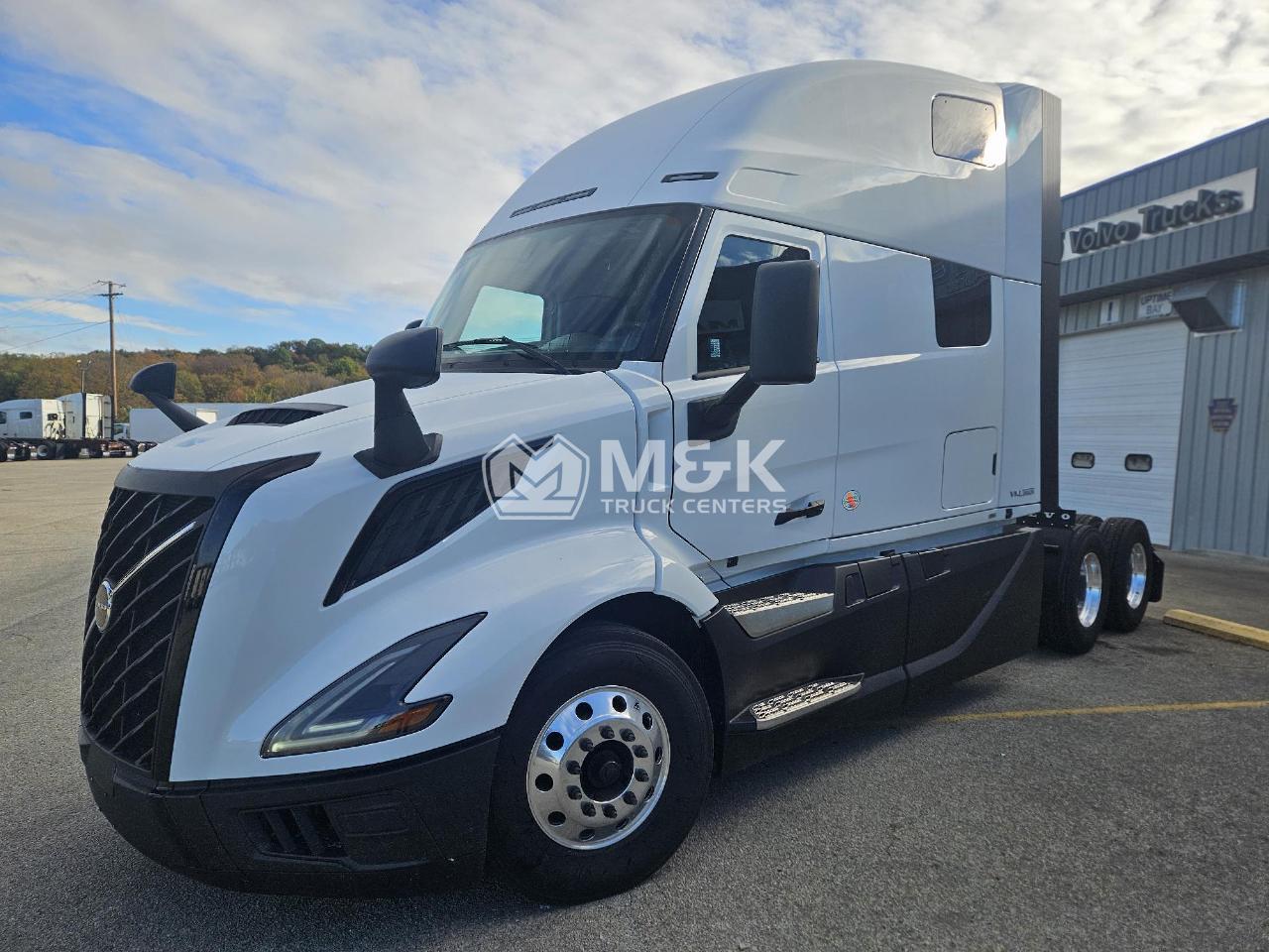 2026 Volvo VNL 860
