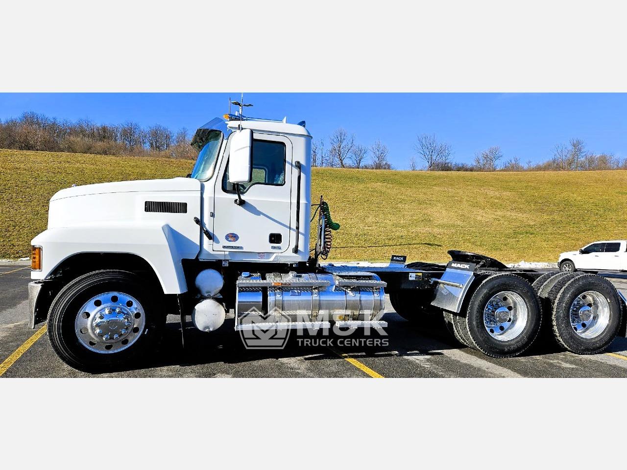 2026 Mack Pinnacle