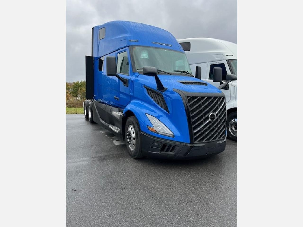 2026 Volvo in Brookville, PA — photo 2