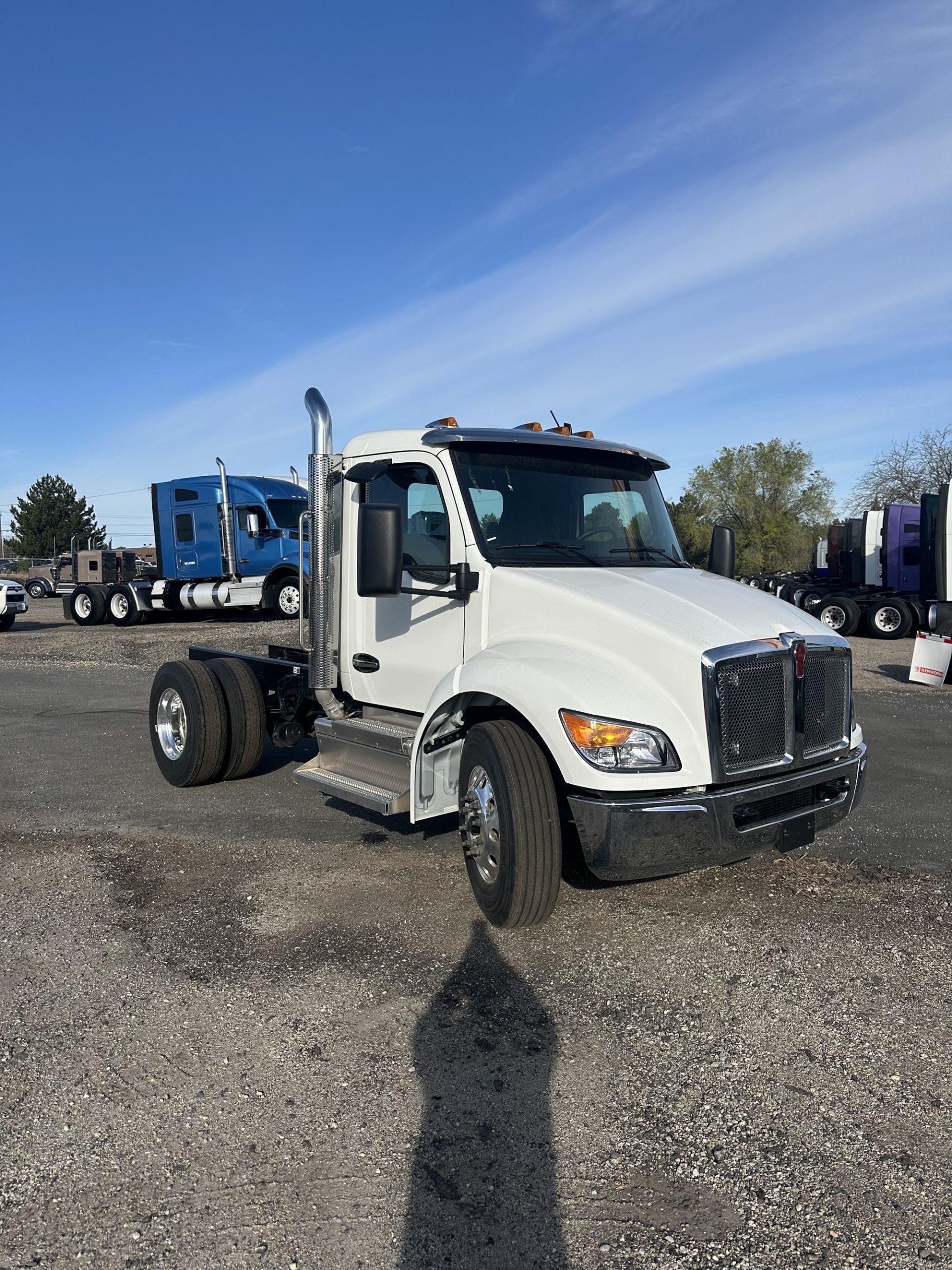 2025 Kenworth T380 in Boise, ID, ID — photo 2