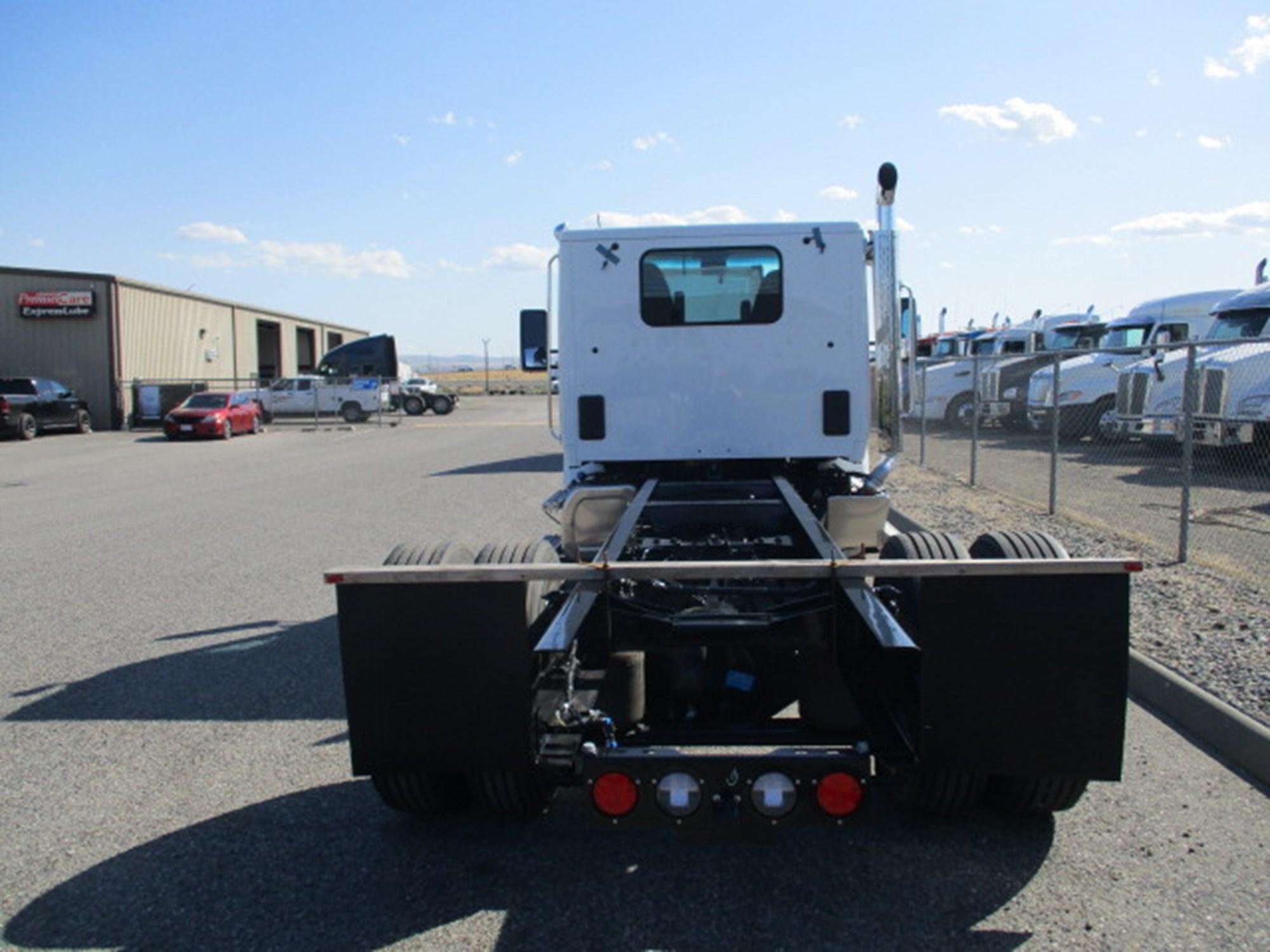 2025 Kenworth T380 in Pasco, WA, WA — photo 3