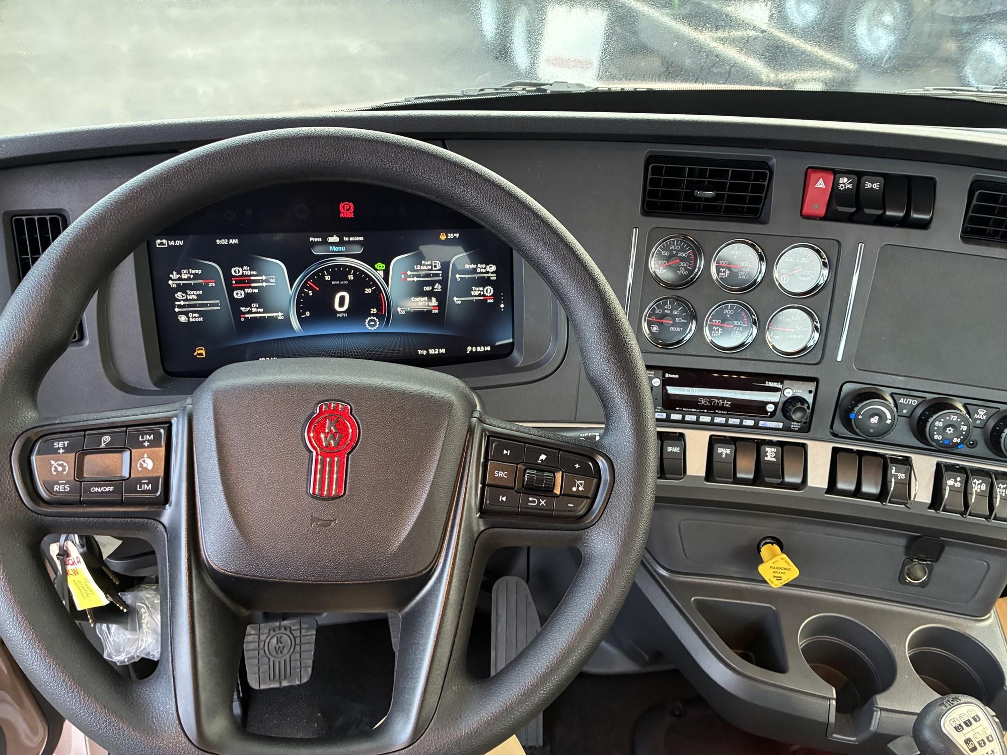 2026 Kenworth T880 in Missoula, MT, MT — photo 3