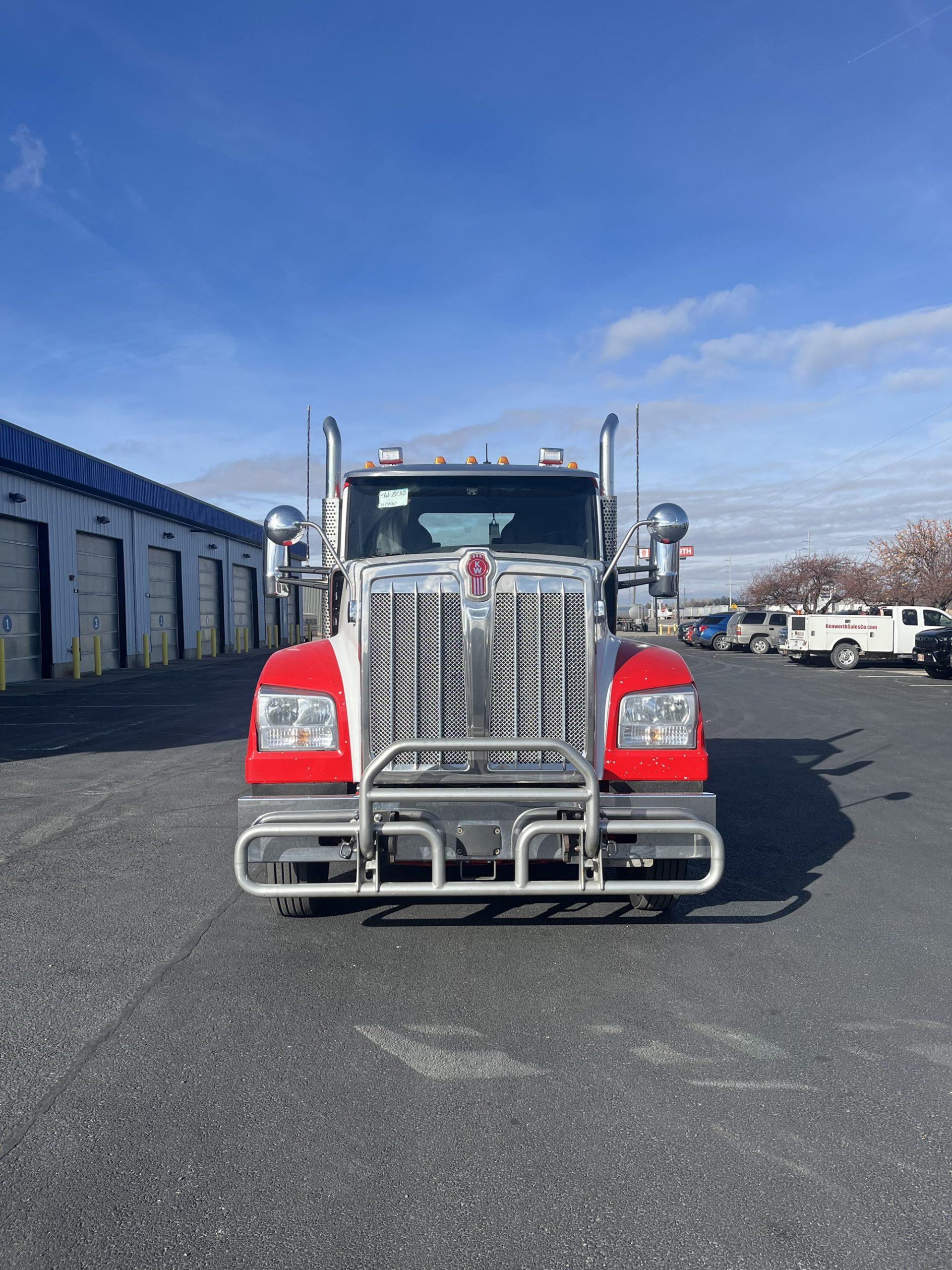 2023 Kenworth W990 in Pocatello, ID, ID — photo 2