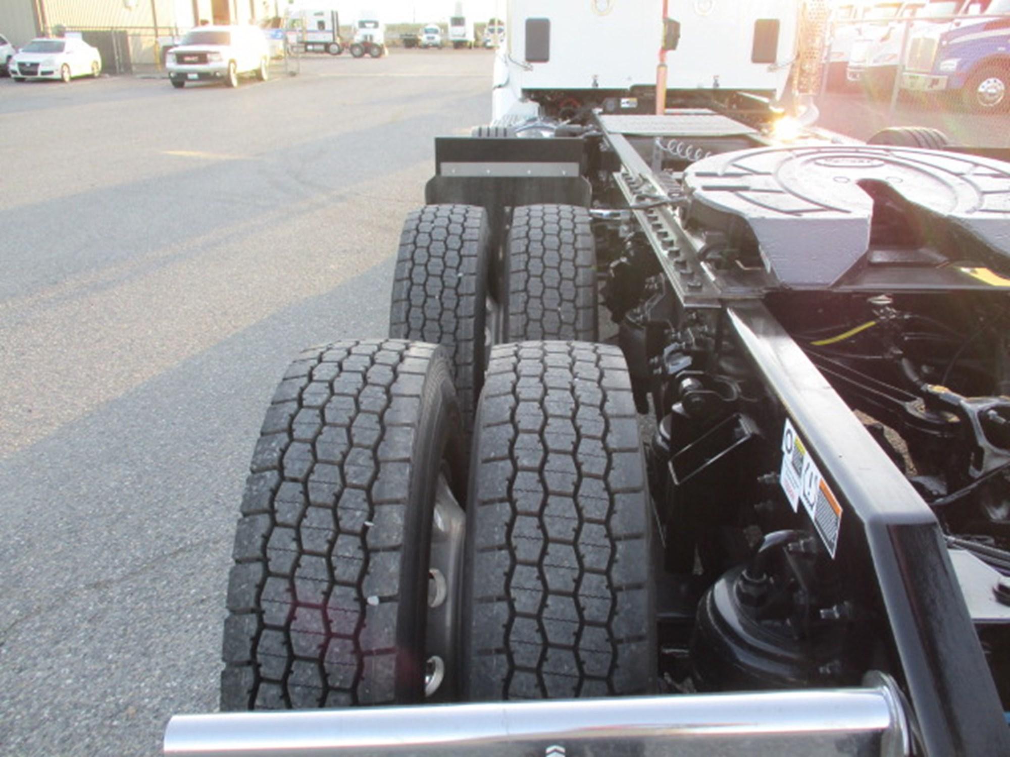 2026 Kenworth T880 in Pasco, WA, WA — photo 5