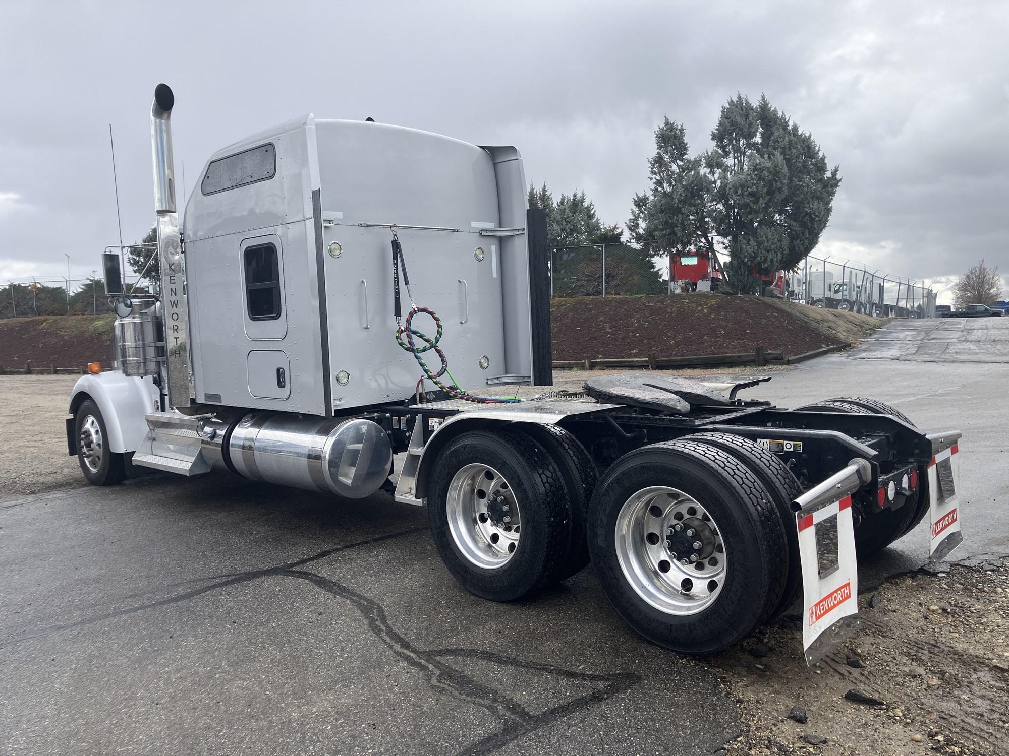 2020 Kenworth W900 in Boise, ID, ID — photo 3