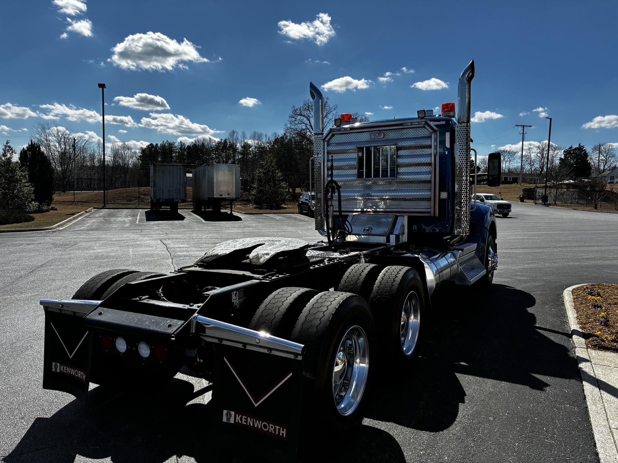 2022 Kenworth W990 in Lynchburg, VA, VA — photo 5